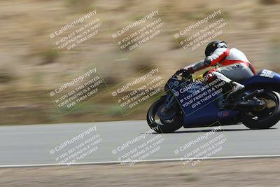 media/Apr-20-2025-AHRMA (Sun) [[393a79c373]]/Race/Group 10/Turn 4b/